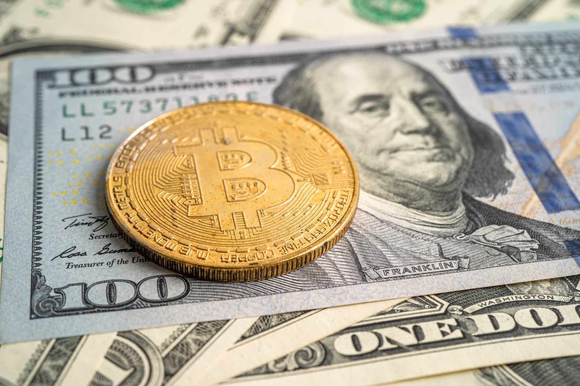 Bitcoin price expected to fall with Fed’s expected rate cuts.