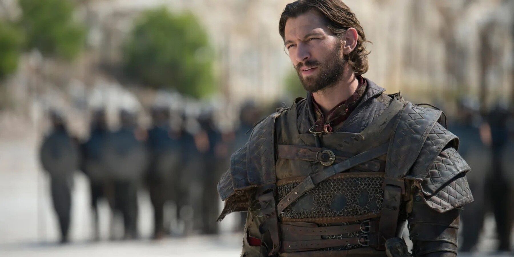 Daario Naharis stand in front of the Unsullied