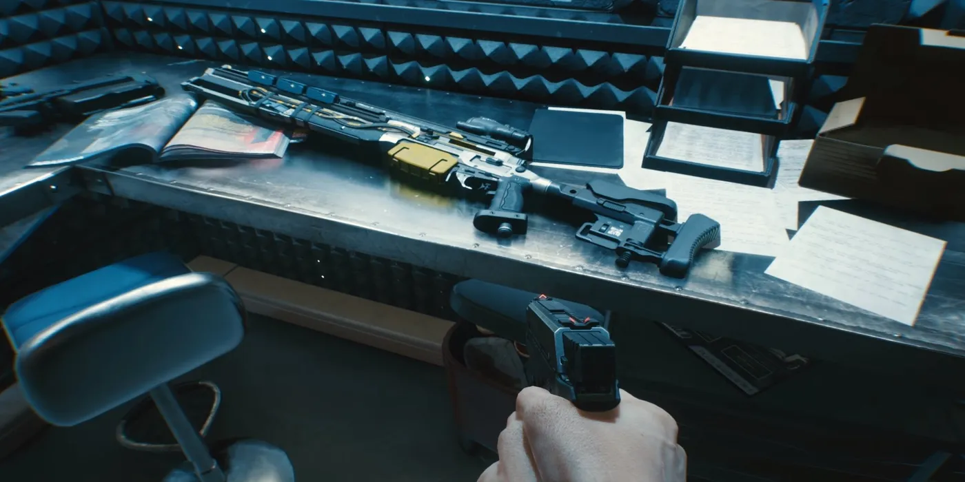 Arme sur une table dans Cyberpunk 2077