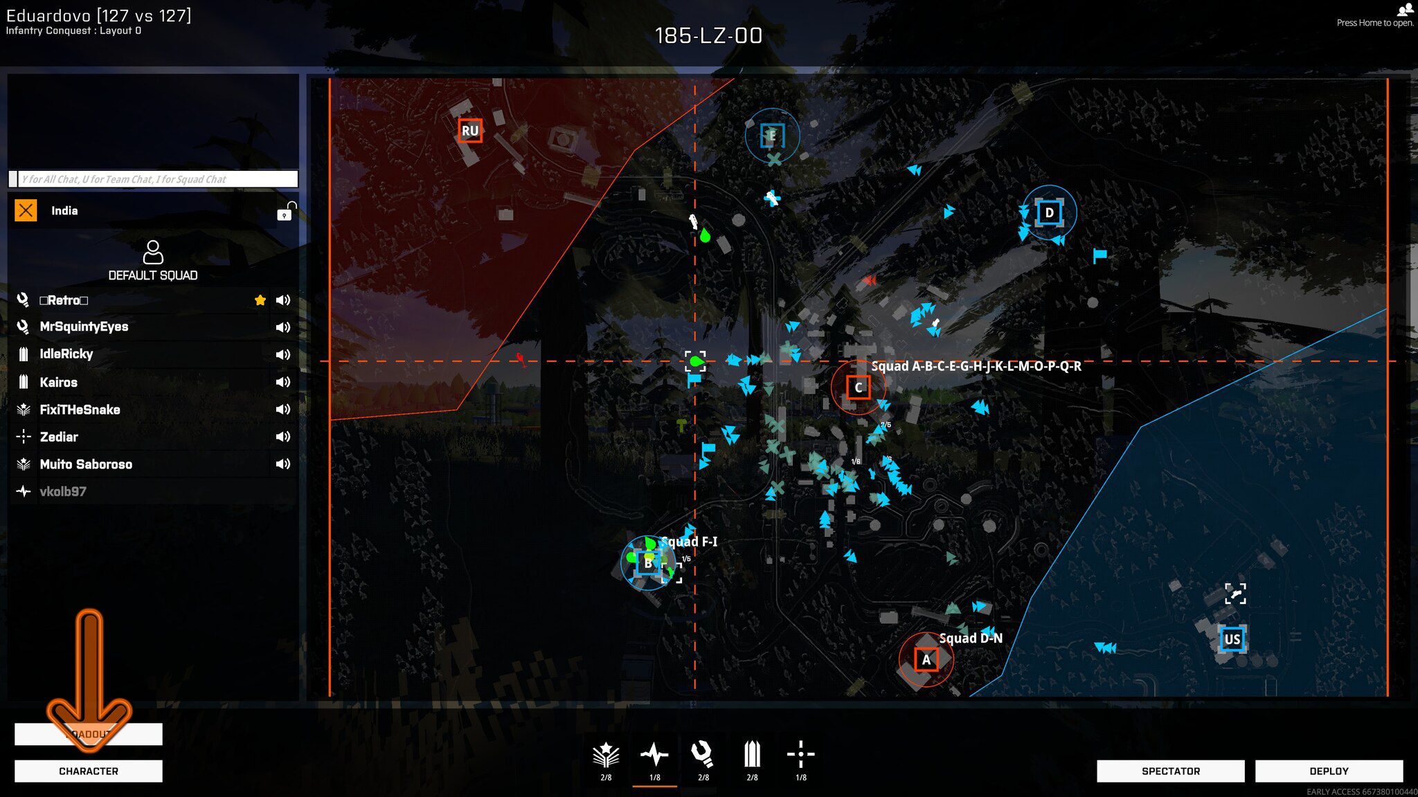 Una interfaz de usuario de mapa con flechas señalando un botón de Personaje en la esquina inferior izquierda.