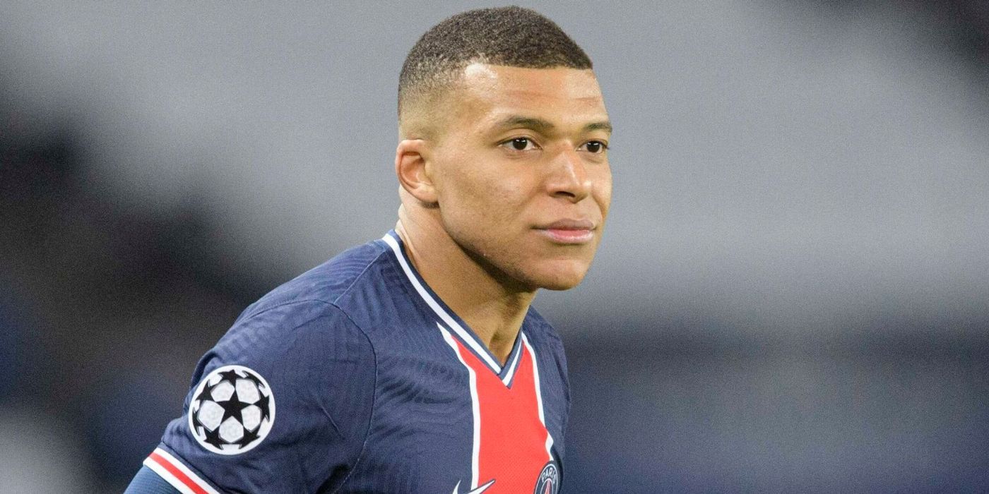 Kylian Mbappe Playing for PSG