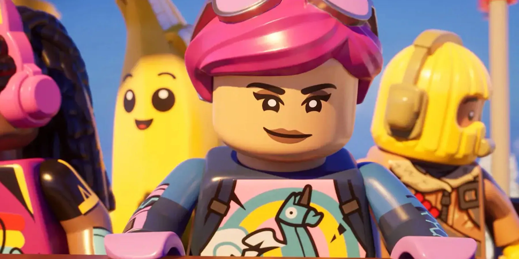 Uno screenshot promozionale di diverse Minifigure LEGO Fortnite in una scena.