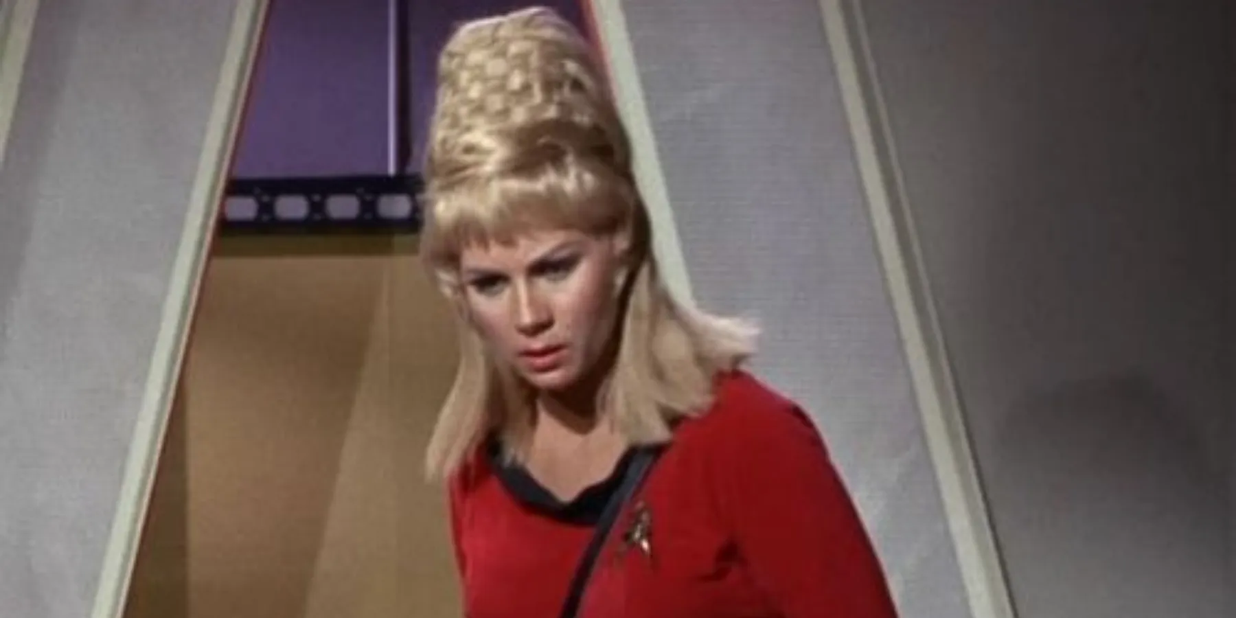 Grace Lee Whitney come Yeoman in Star Trek