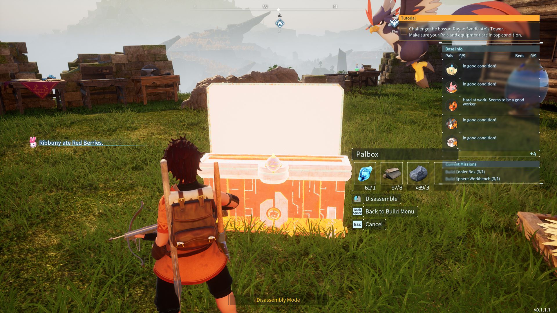 在Palworld中，一位Palworld英雄站在一个宝盒旁边，搬迁基地。