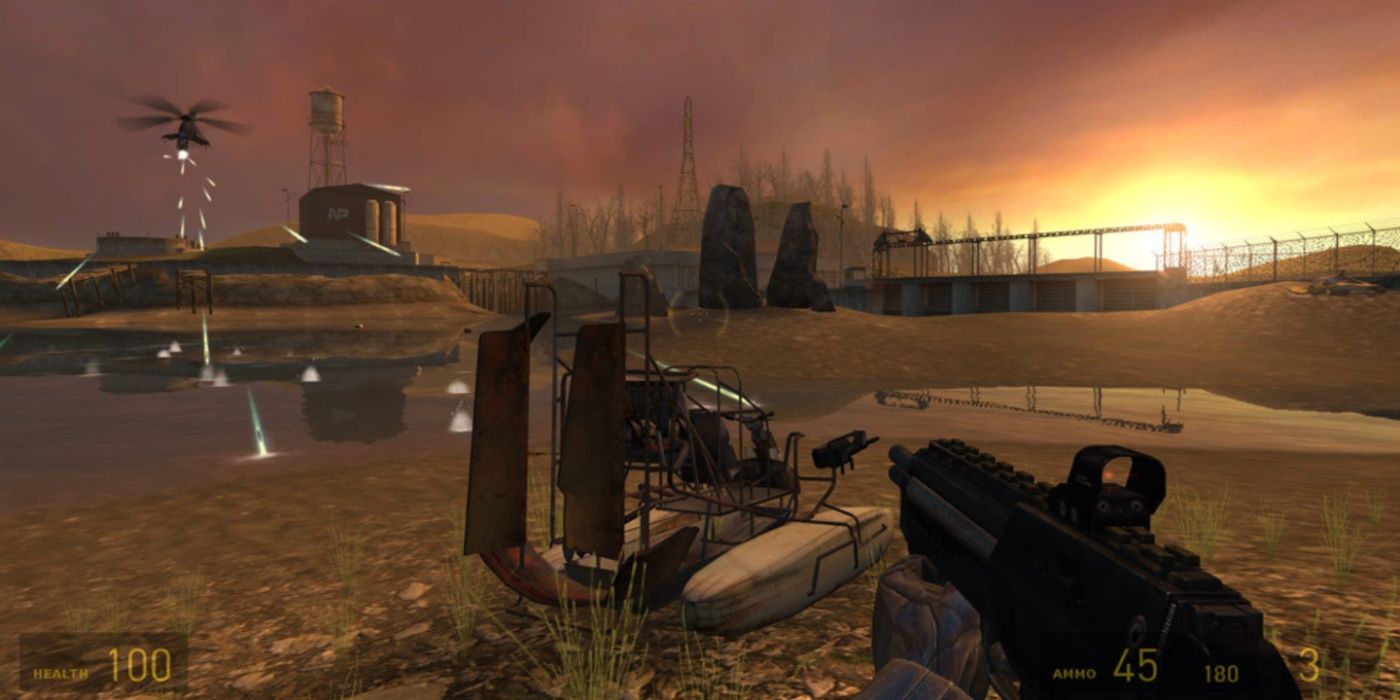 Half-Life 2 helicóptero disparando al jugador sosteniendo un arma en una zona industrial inundada
