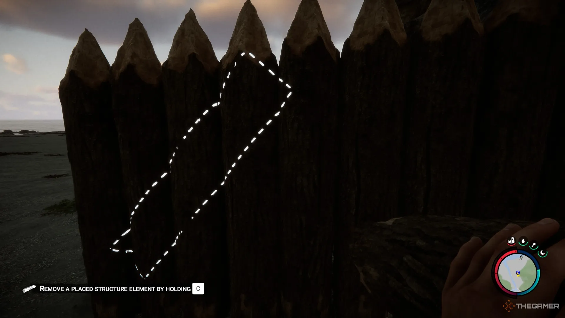 《森林之子》截图显示玩家角色手持一根木头，看着一个防御墙。木头的白色轮廓显示在五根木头的对角线上。