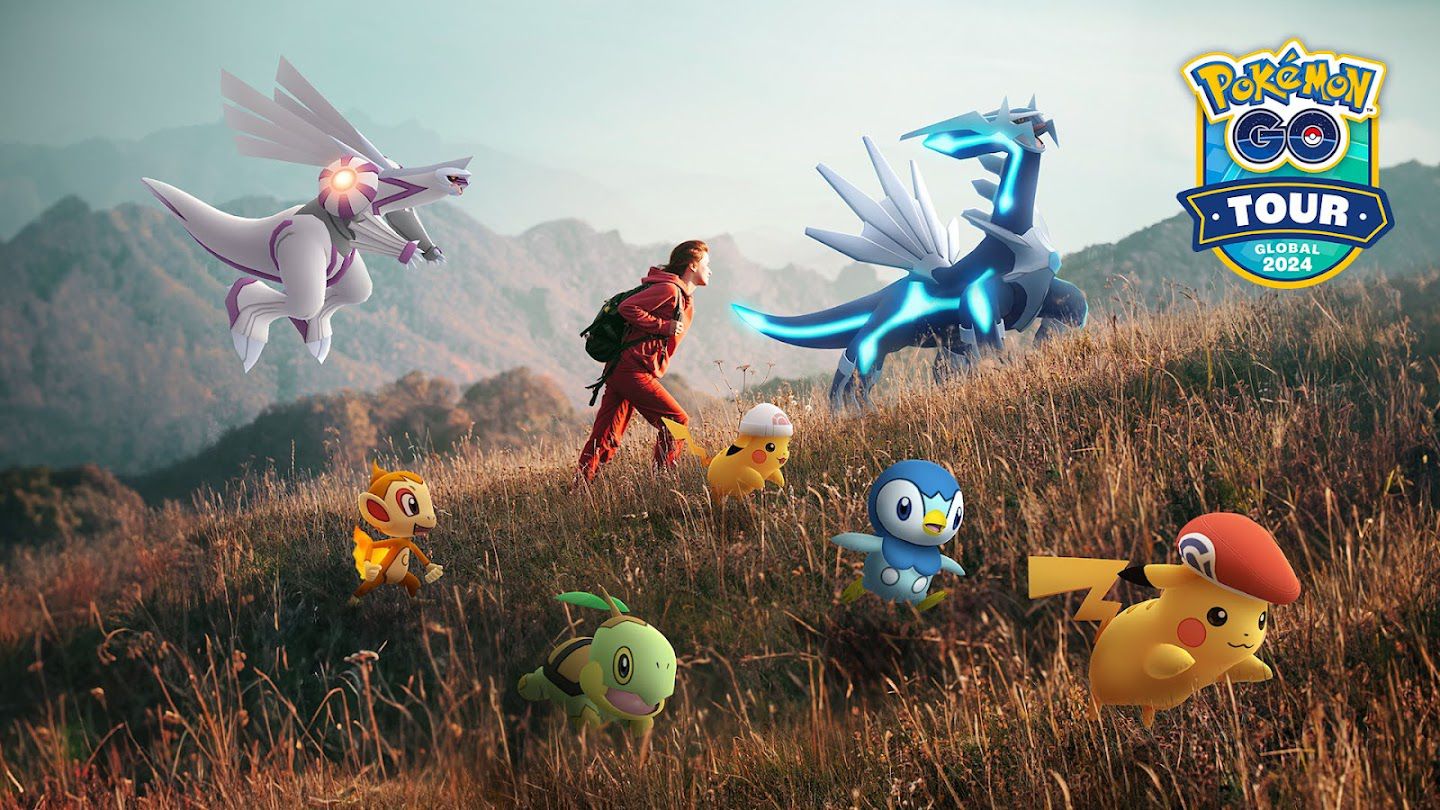 Una persona cammina su per una collina con diversi Pokémon, tra cui Dialga e Palkia, attorno a loro