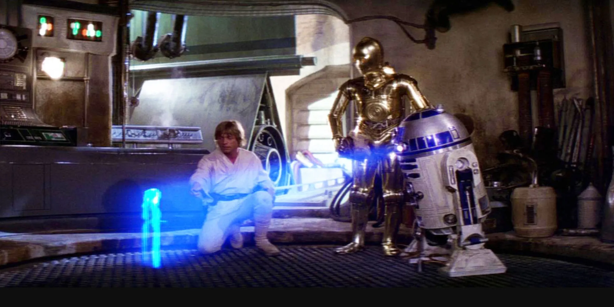 R2-D2 muestra el mensaje de Leia