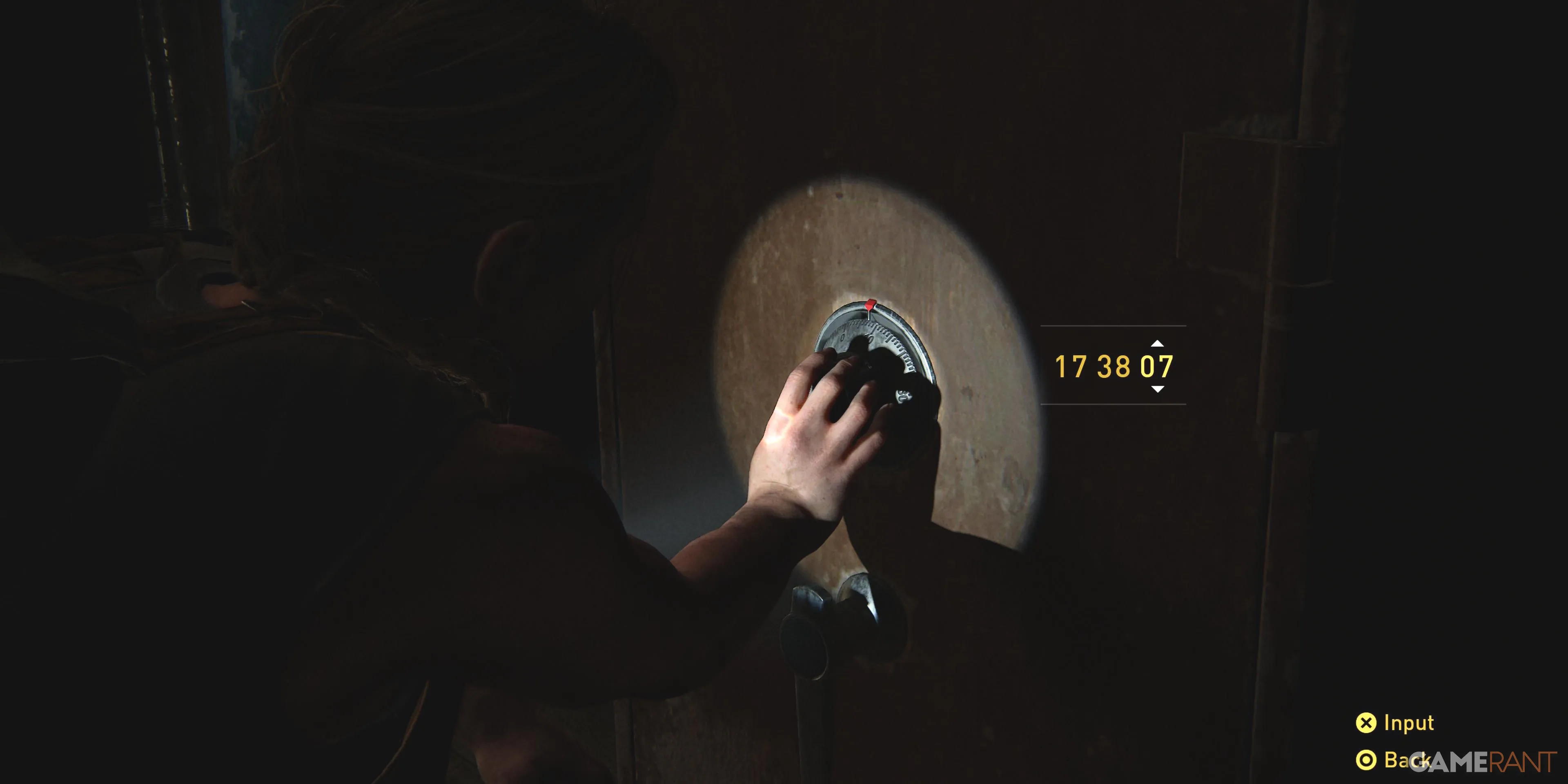 El combo de la caja fuerte de la pistola de caza de The Last of Us™ Part II a pie