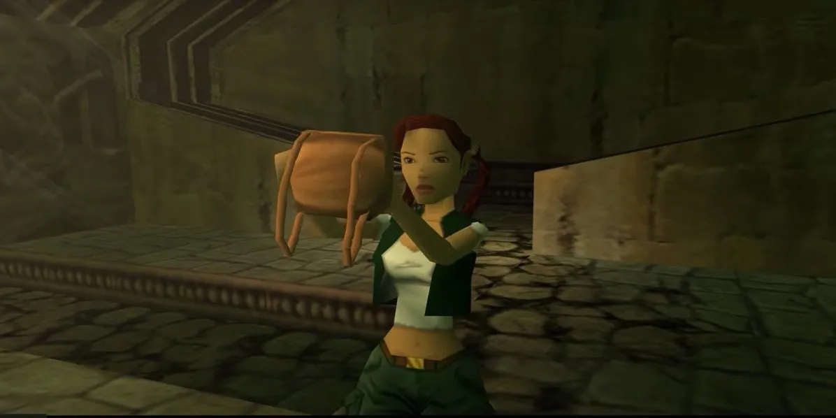 Lara Croft joven con mochila en Tomb Raider 4