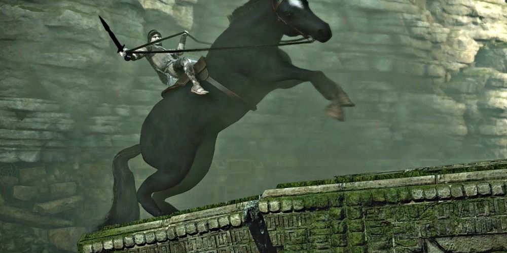 Protagoniste chevauchant Agro dans Shadow of the Colossus