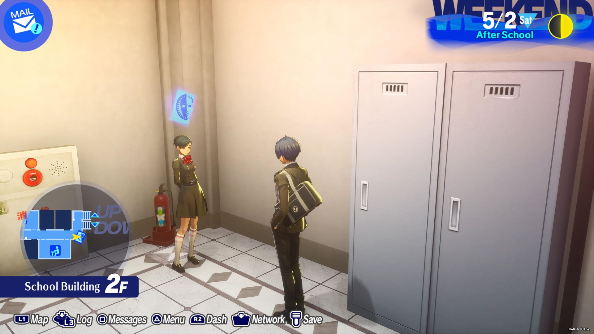 Un estudiante habla con Yuko en el vestuario sobre el Link Social del arcano de la Fuerza en Persona 3 Reload.
