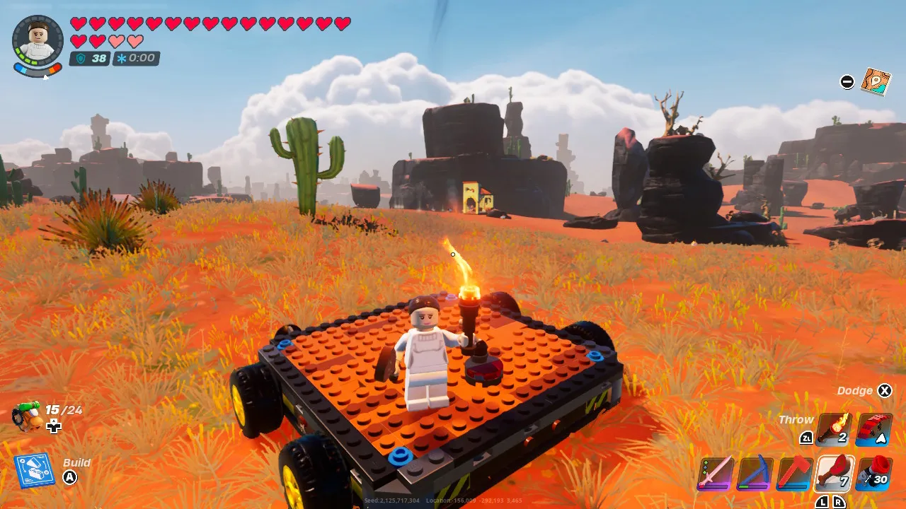 Um jogador de Lego em cima de uma Fundação Dinâmica com rodas acopladas.