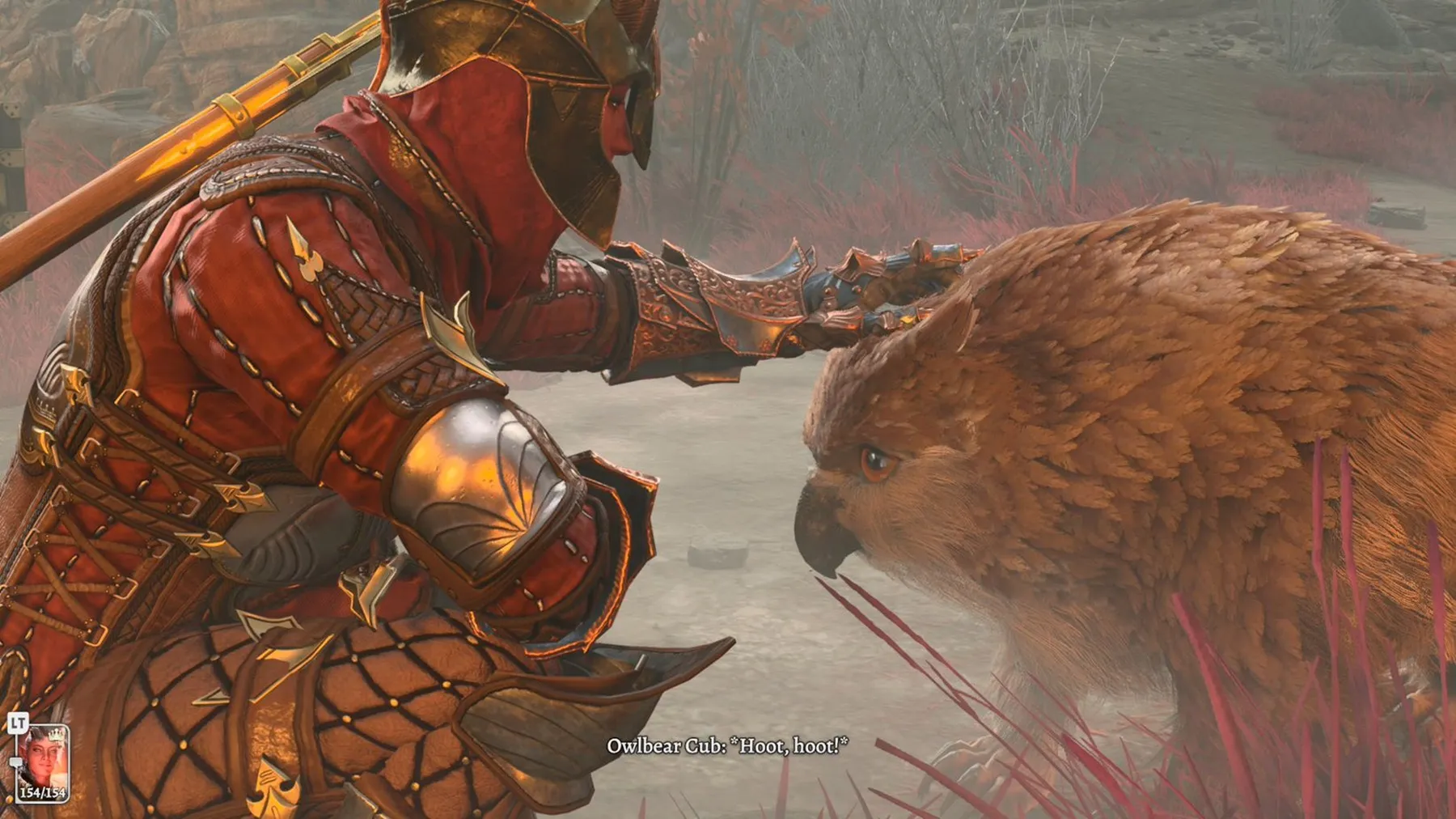 Karlach caressant un owlbear dans Baldur's Gate 3