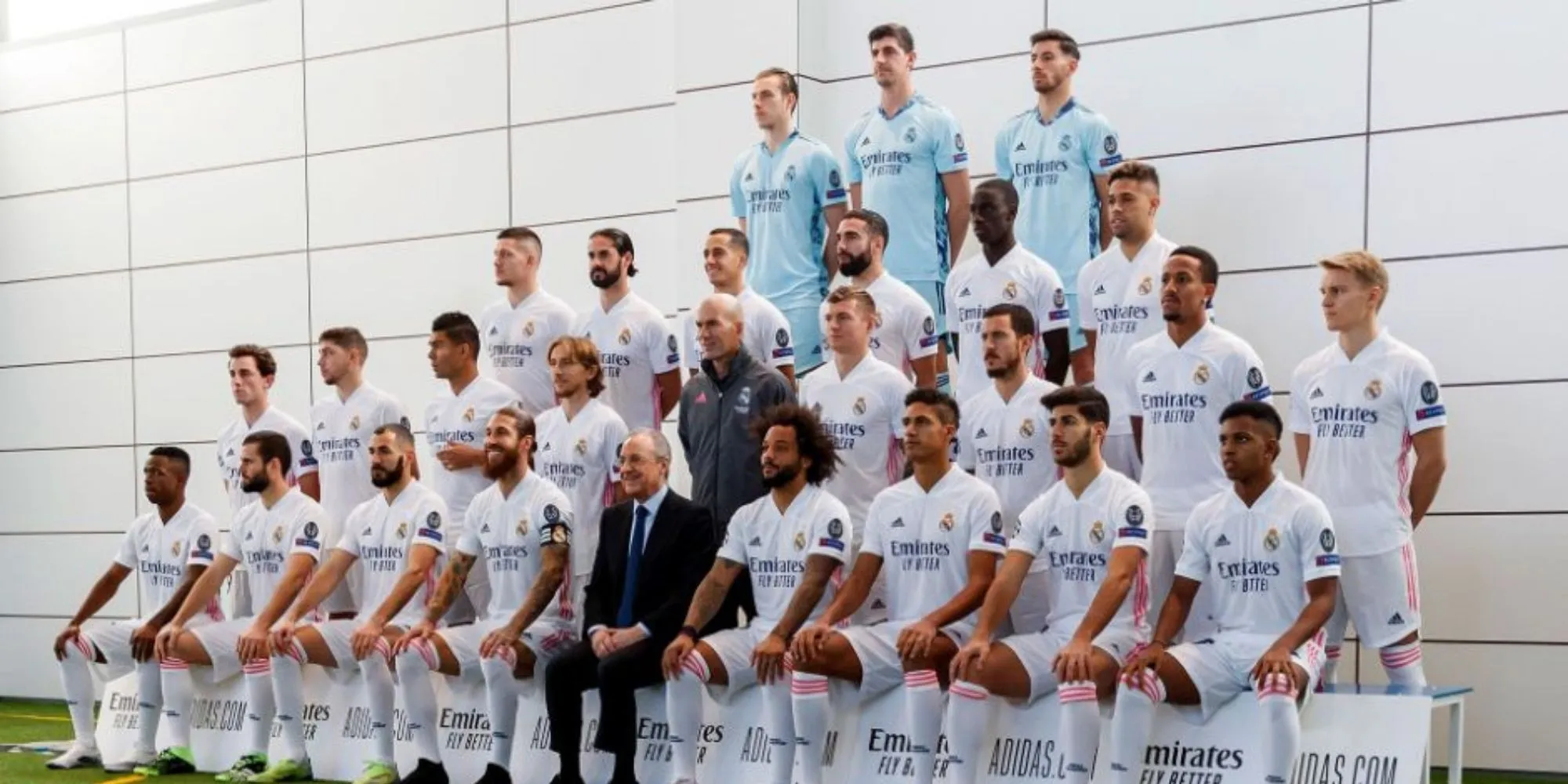 レアル・マドリード フットボールチームの公式画像。
