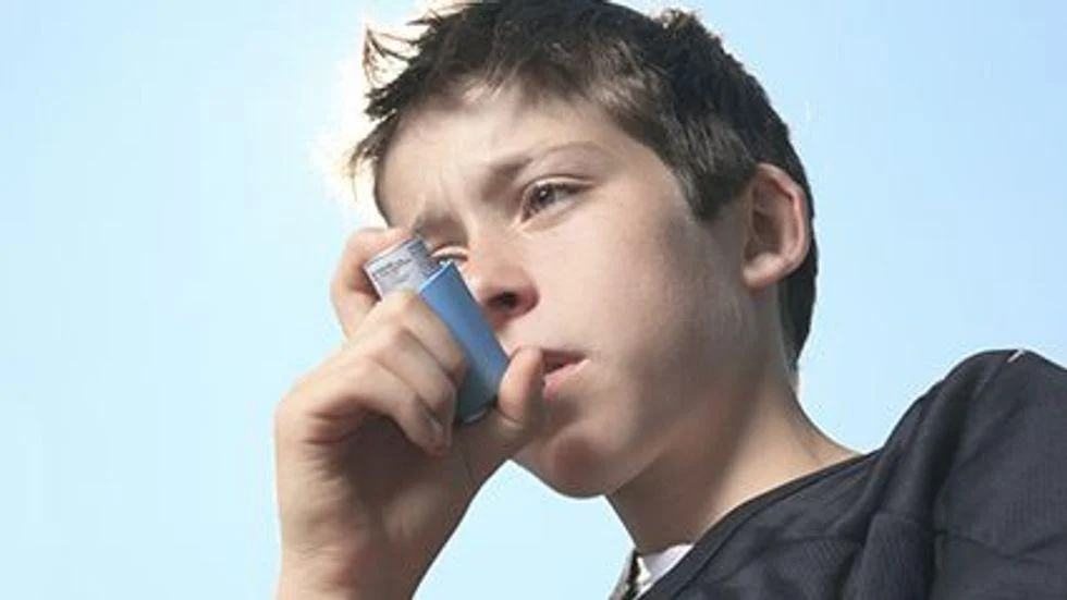 Image d'actualité : Les parents s'affolent après le retrait de l'inhalateur contre l'asthme Flovent du marché