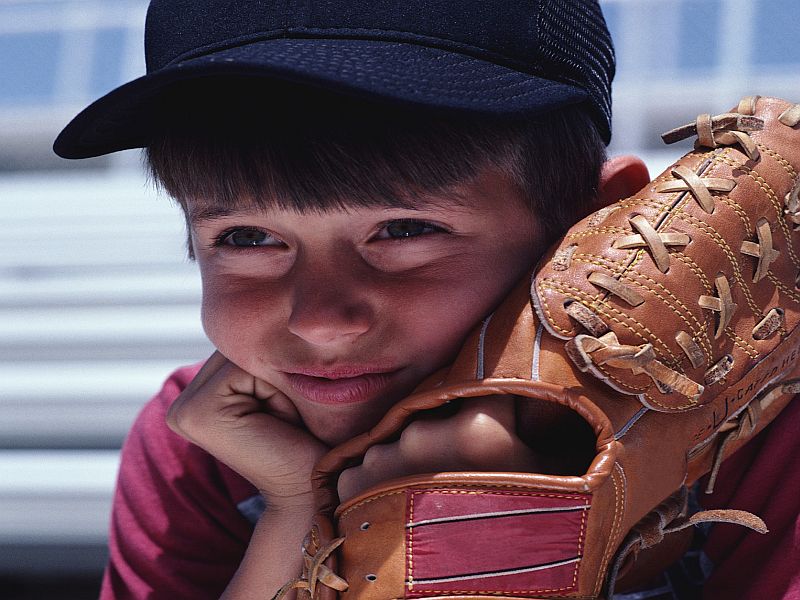 Image d'actualité : Le baseball jeunesse peut entraîner des blessures de surutilisation : Ce que les parents doivent savoir
