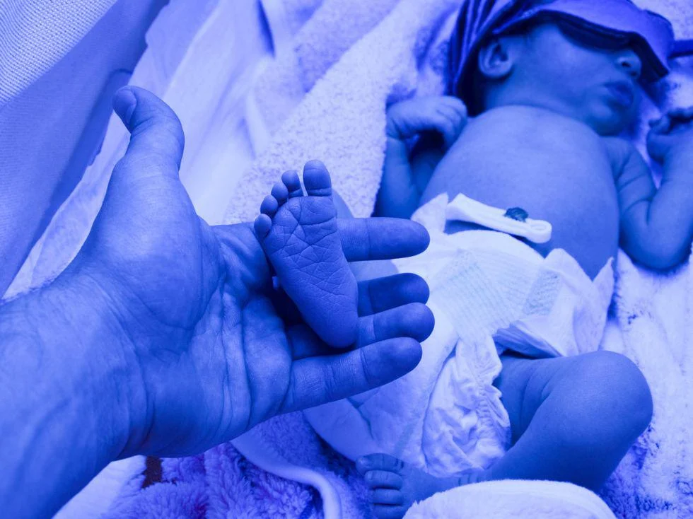 Immediate Body Contact With Parents Helps Preemie Newborns Thrive