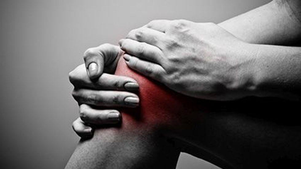 Les cristaux de calcium dans le genou pourraient aggraver l'arthrite