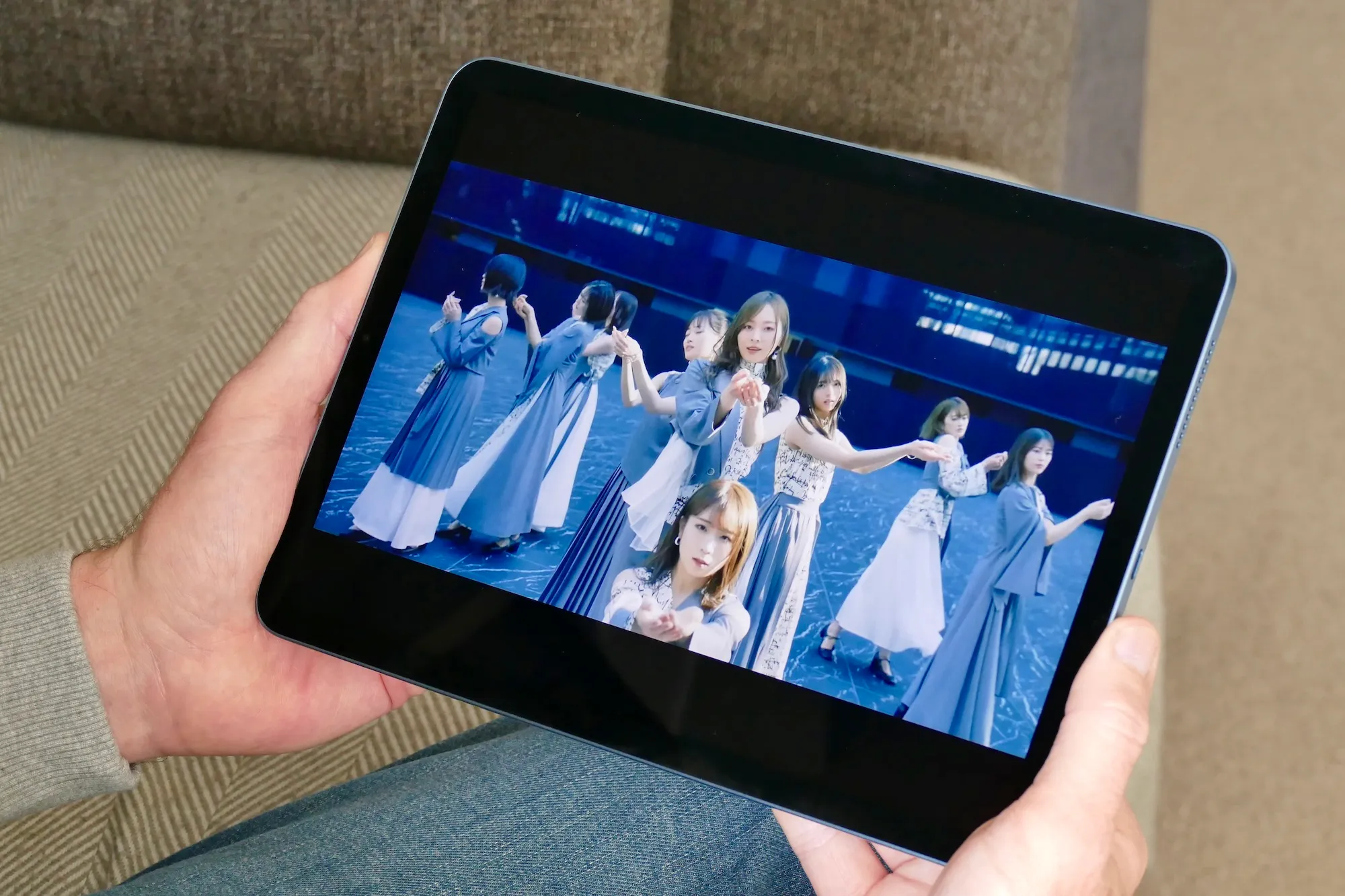 Vídeo sendo reproduzido no iPad Air 5
