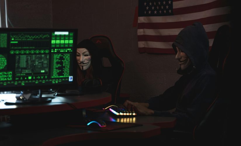 Hackers disfarçados observando sistemas de dados / Change Healthcare atingida pelo ataque de ransomware Blackcat