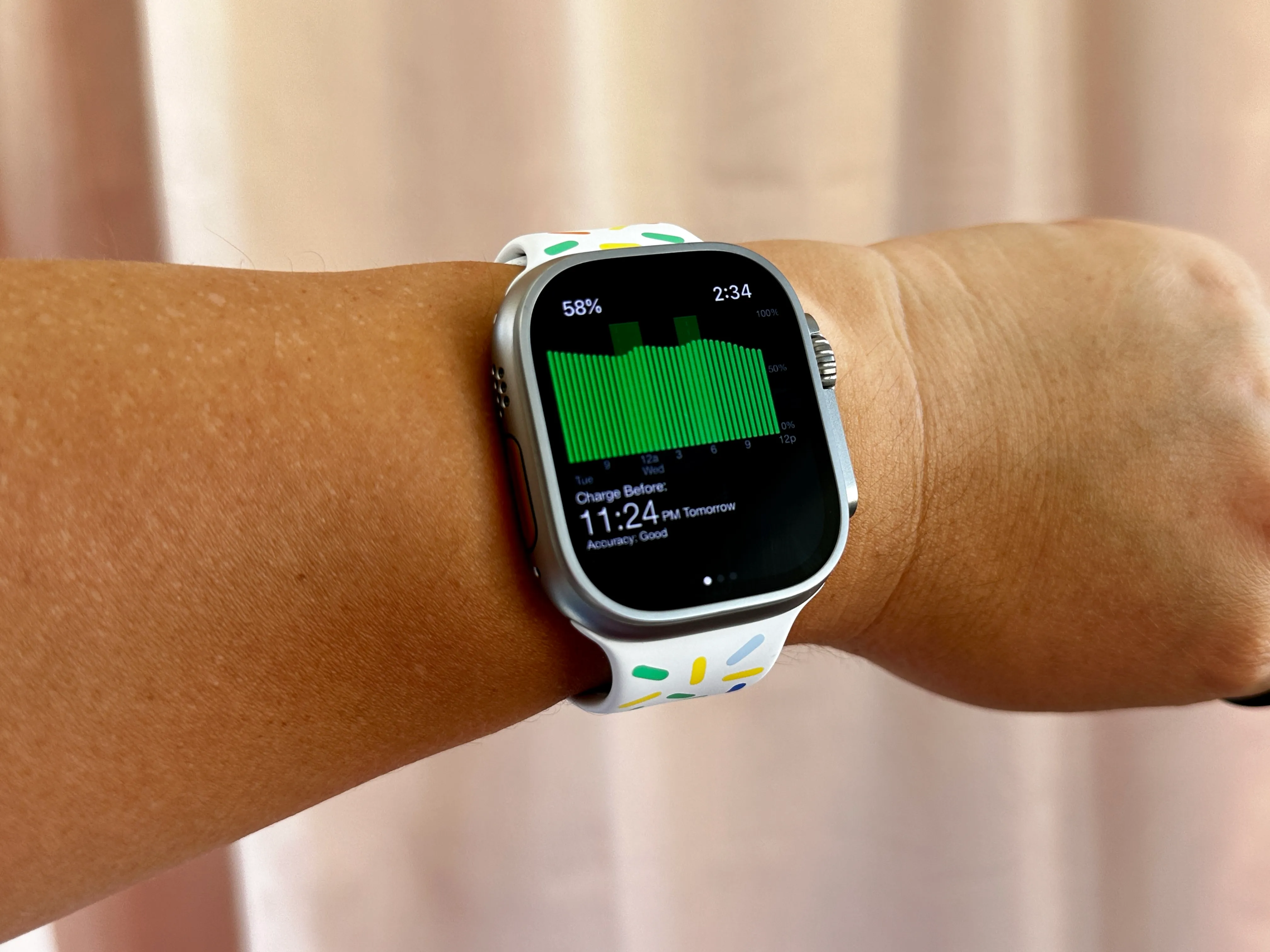 Apple Watch Ultra mostrando o aplicativo Battery Grapher.