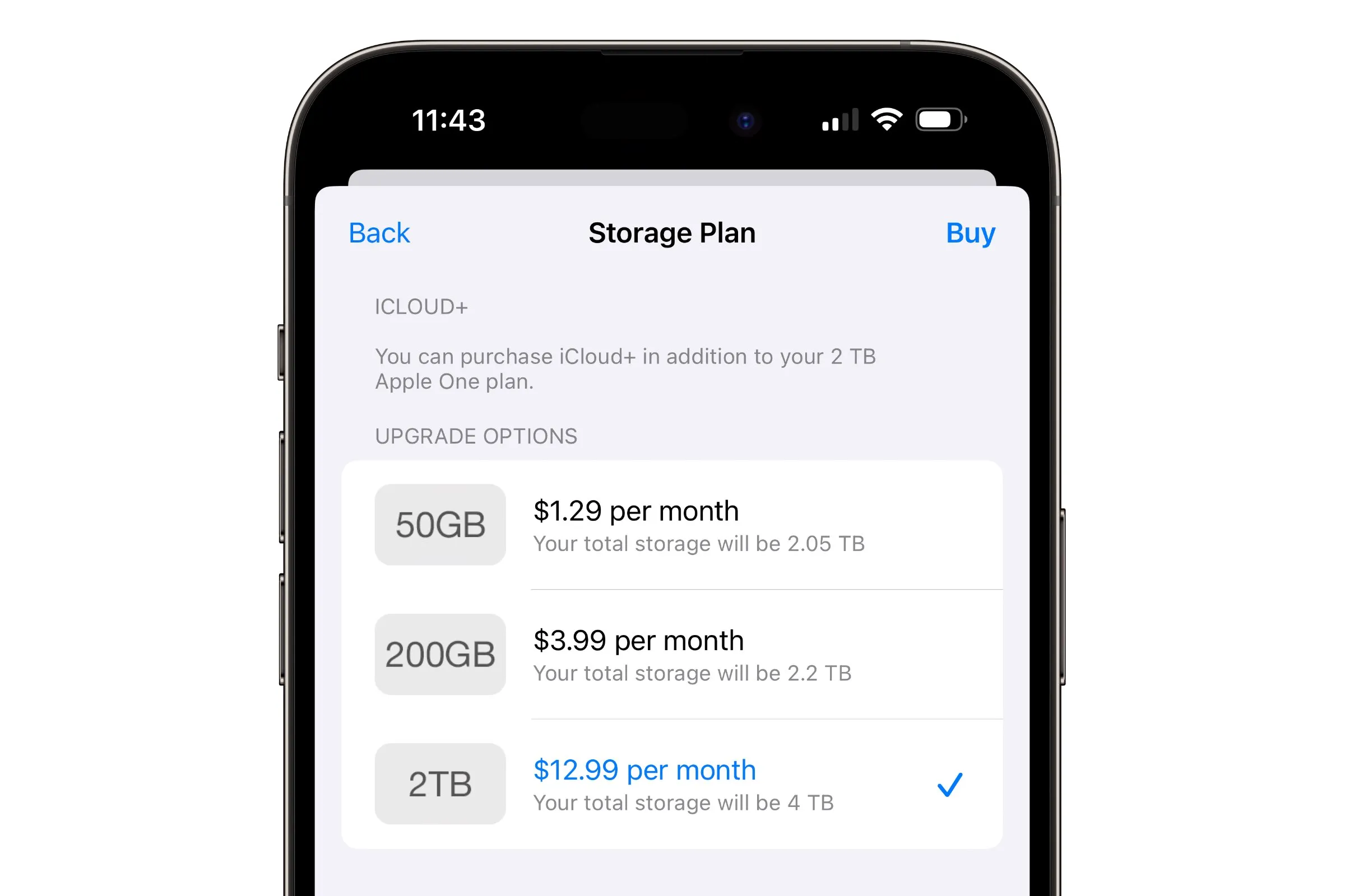 iPhone mostrando como comprar 4TB de armazenamento do iCloud.