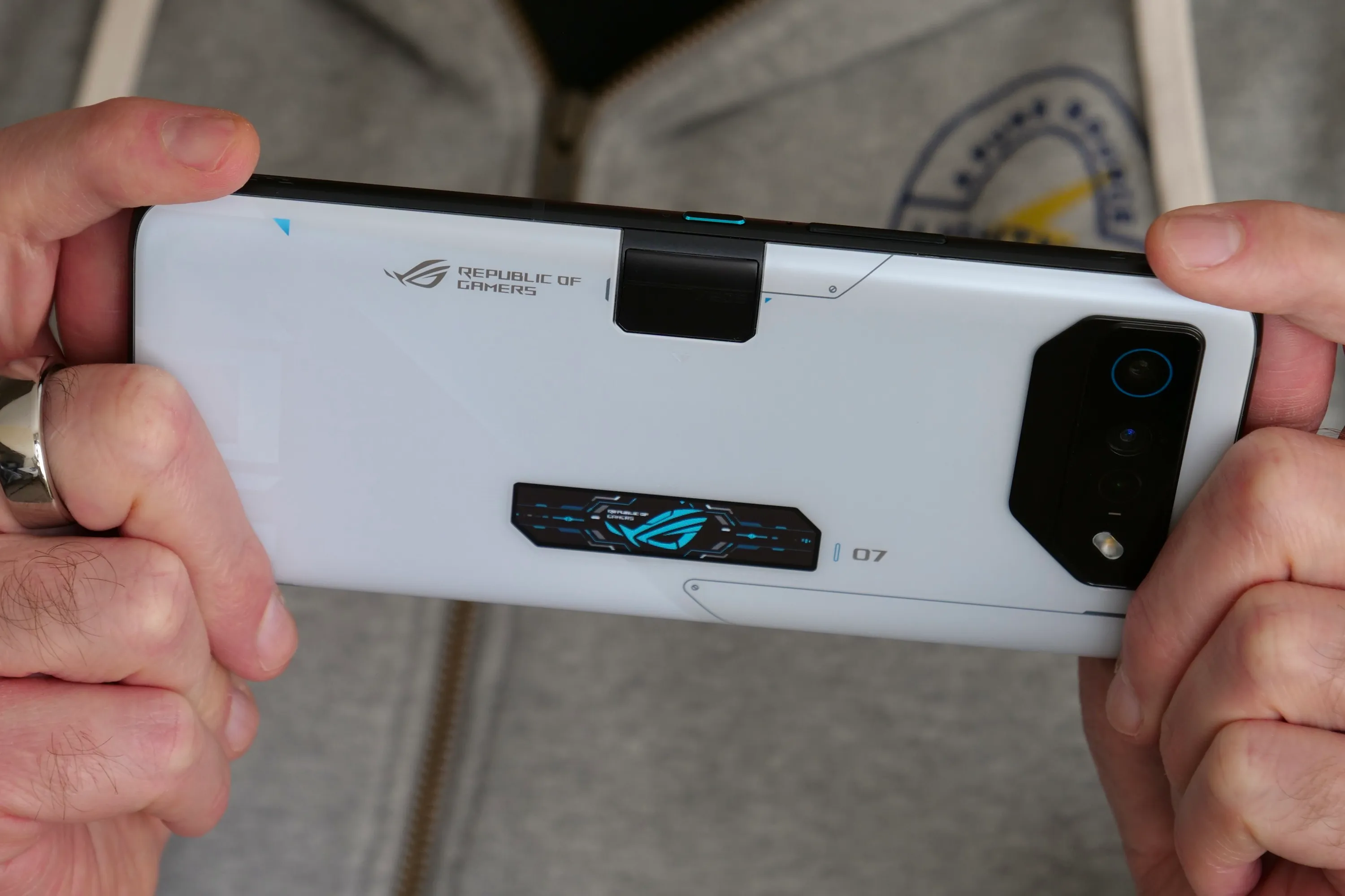 Обзор игрового смартфона Asus ROG Phone 7 Ultimate