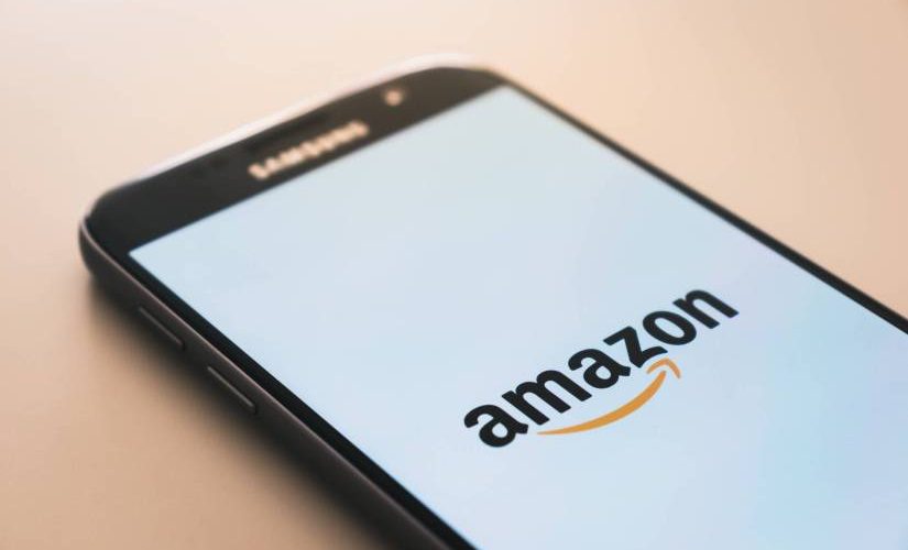 Amazon nasconde prodotti a prezzi più bassi causa legale