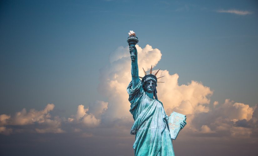 Статуя Свободы, Нью-Йорк / Нью-Йорк подтверждает рекордную прибыль от азартных игр