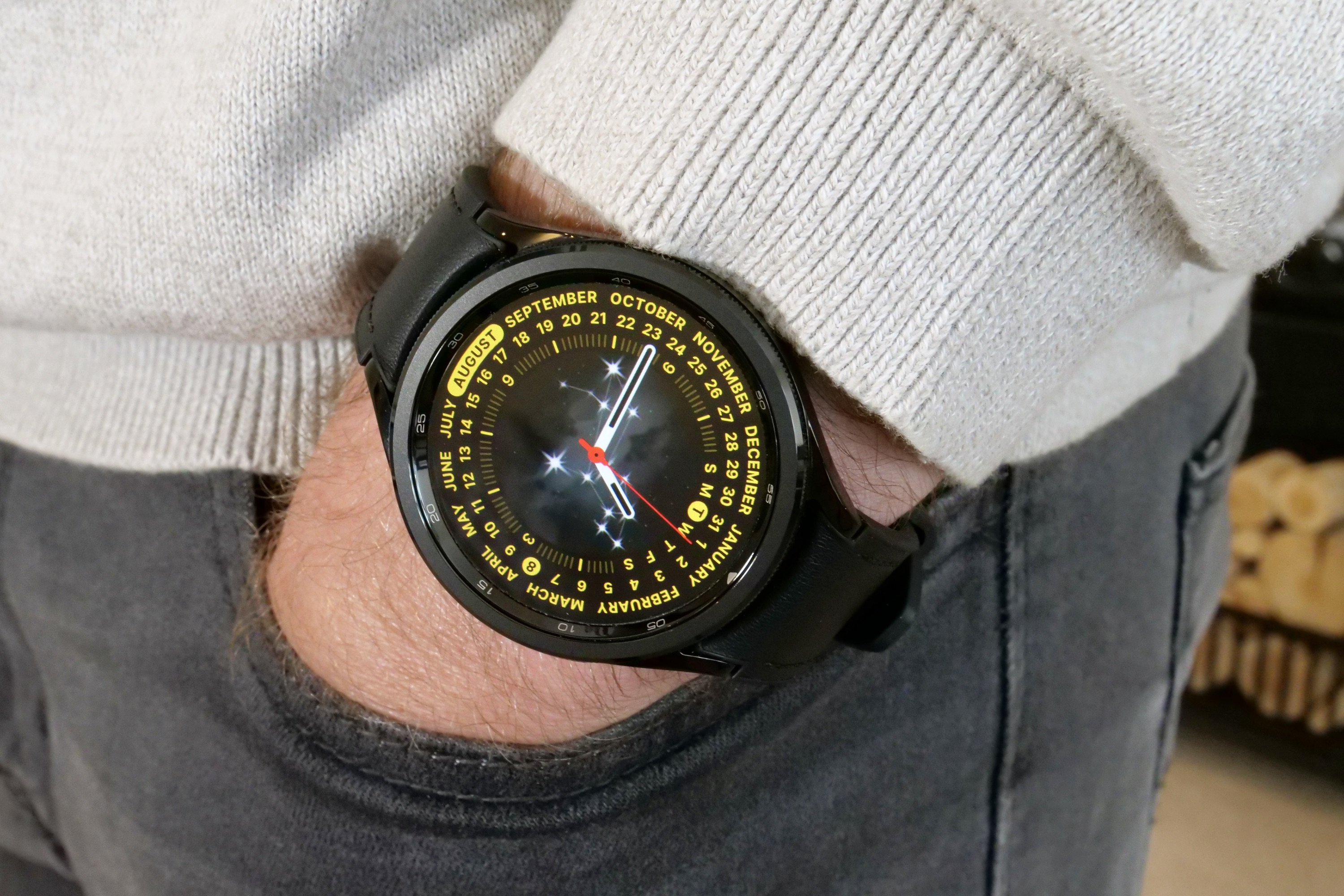 обзор смарт-часов samsung galaxy watch 6 classic в кармане