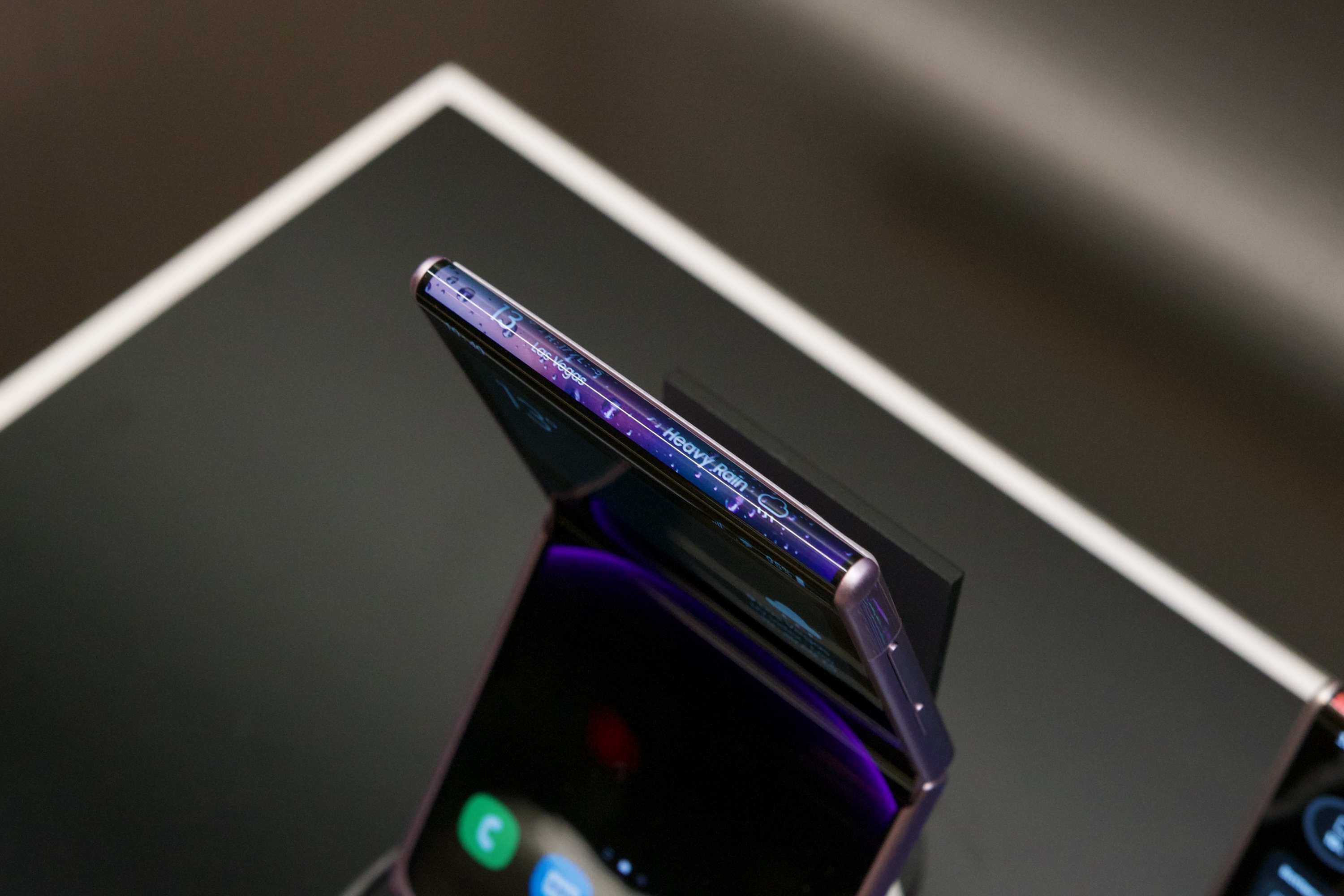 Samsung’s “Flex Liple” folding phone concept al CES 2024