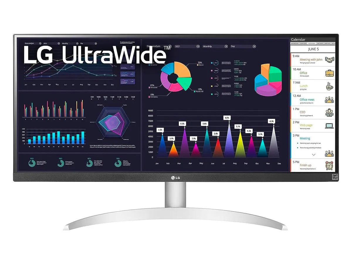 Il monitor ultrawide LG da 29 pollici 29WQ600-W su sfondo bianco.