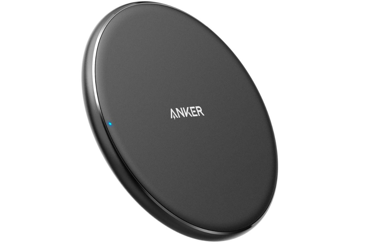Caricatore wireless Anker su uno sfondo bianco.