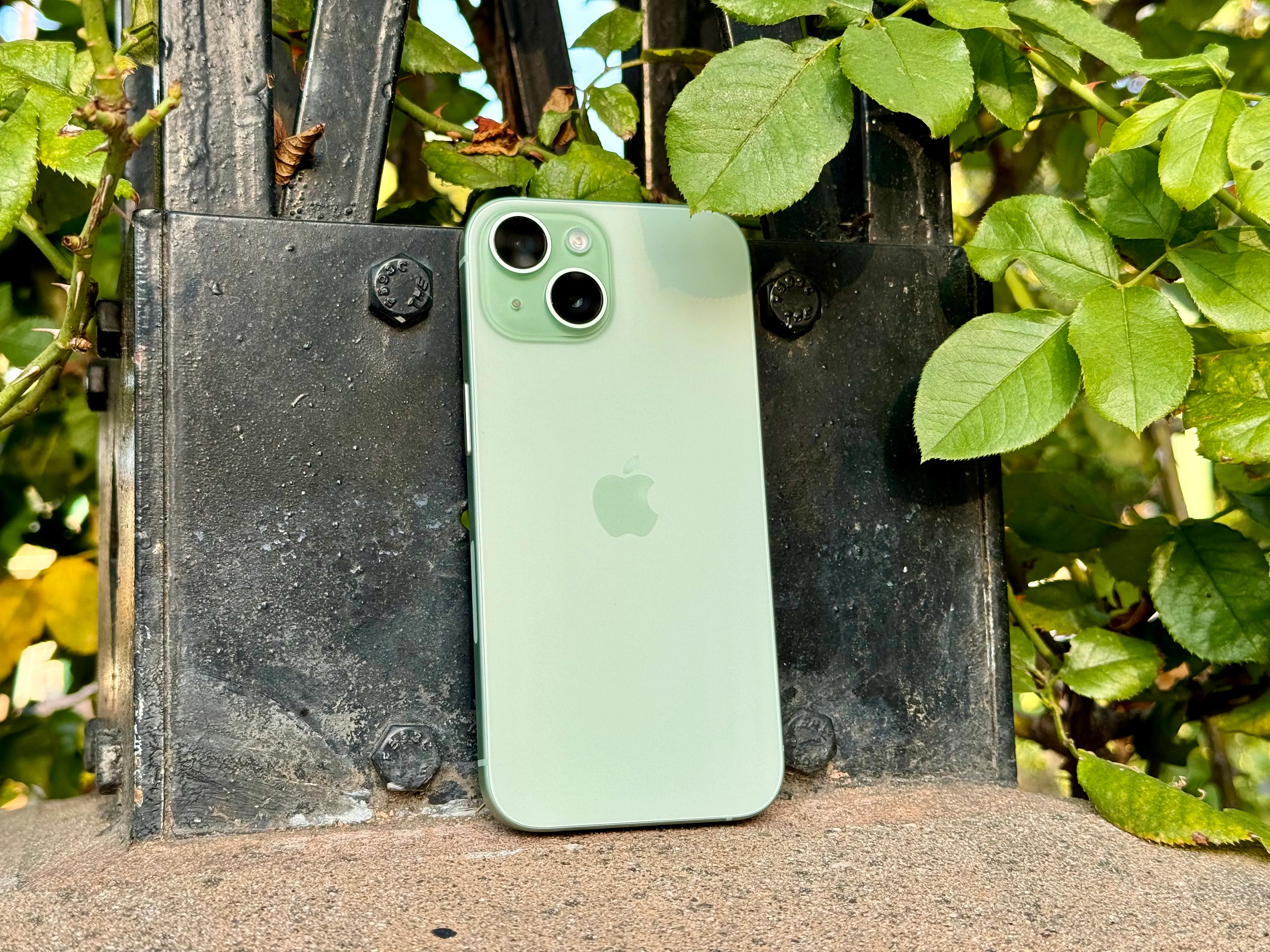 绿色 iPhone 15