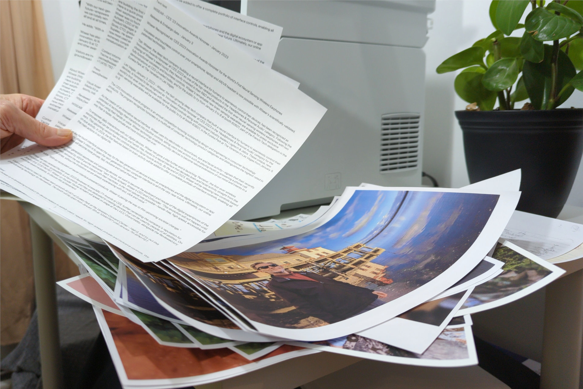 After printing, documents from the Brother MFC-L3780 CDW curl with thick and thin paper.