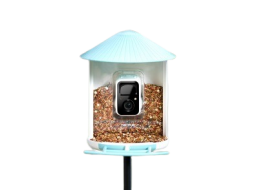 Alimentador Birdfy en un poste con fondo blanco